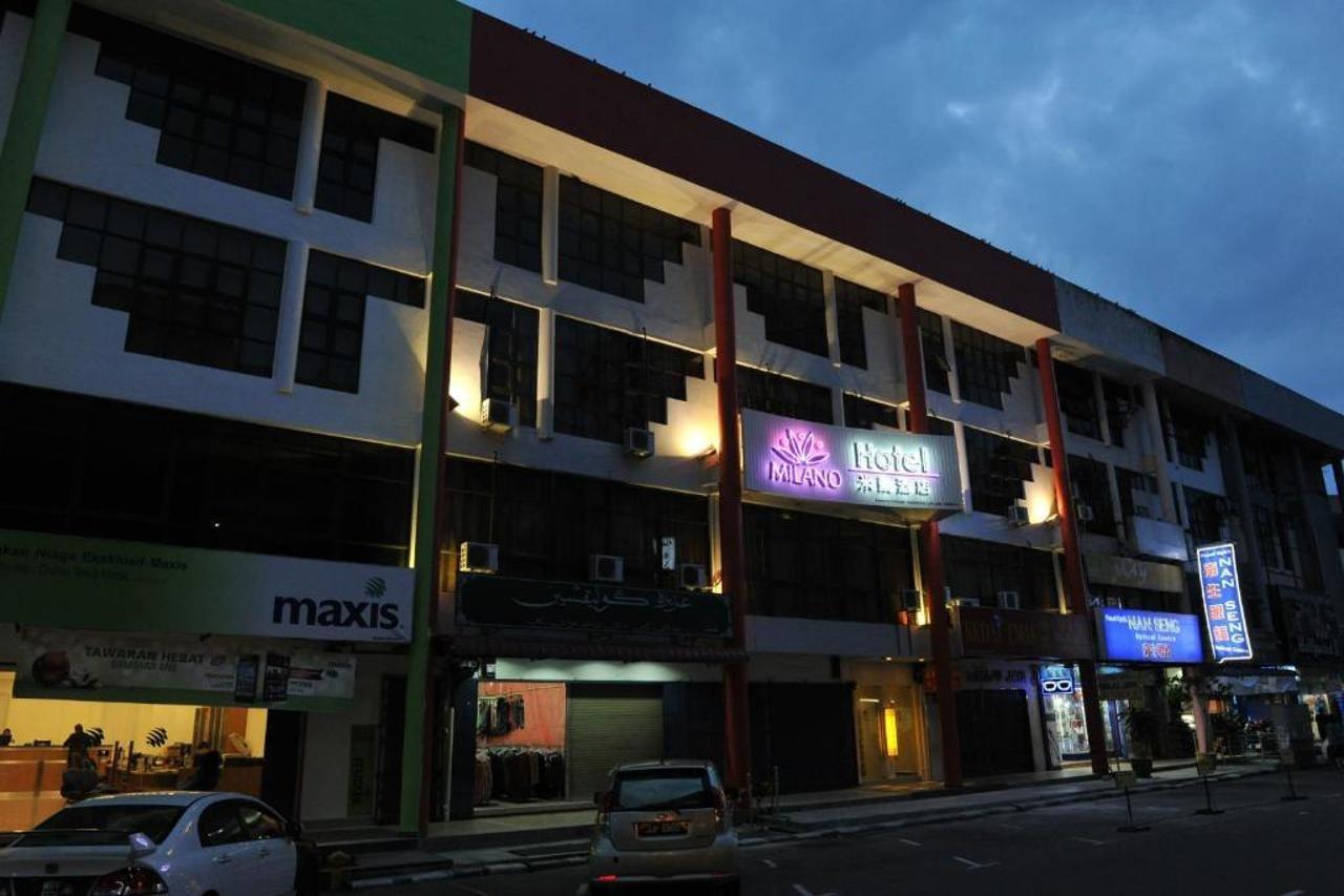 Milano Hotel Keluang Ngoại thất bức ảnh