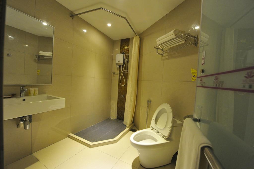 Milano Hotel Keluang Phòng bức ảnh