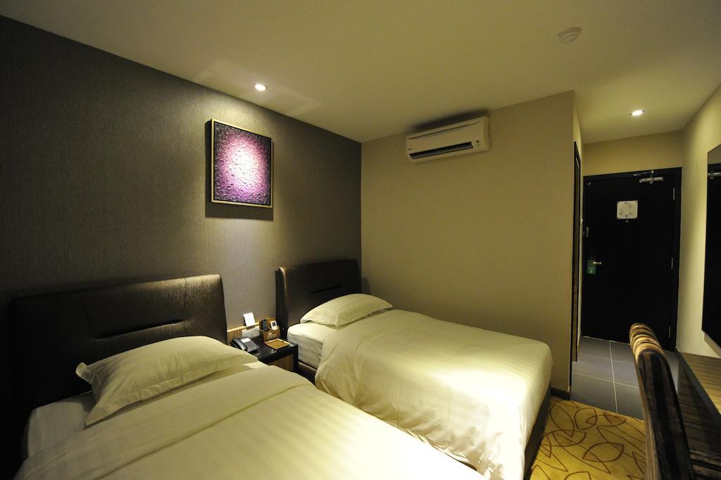Milano Hotel Keluang Phòng bức ảnh