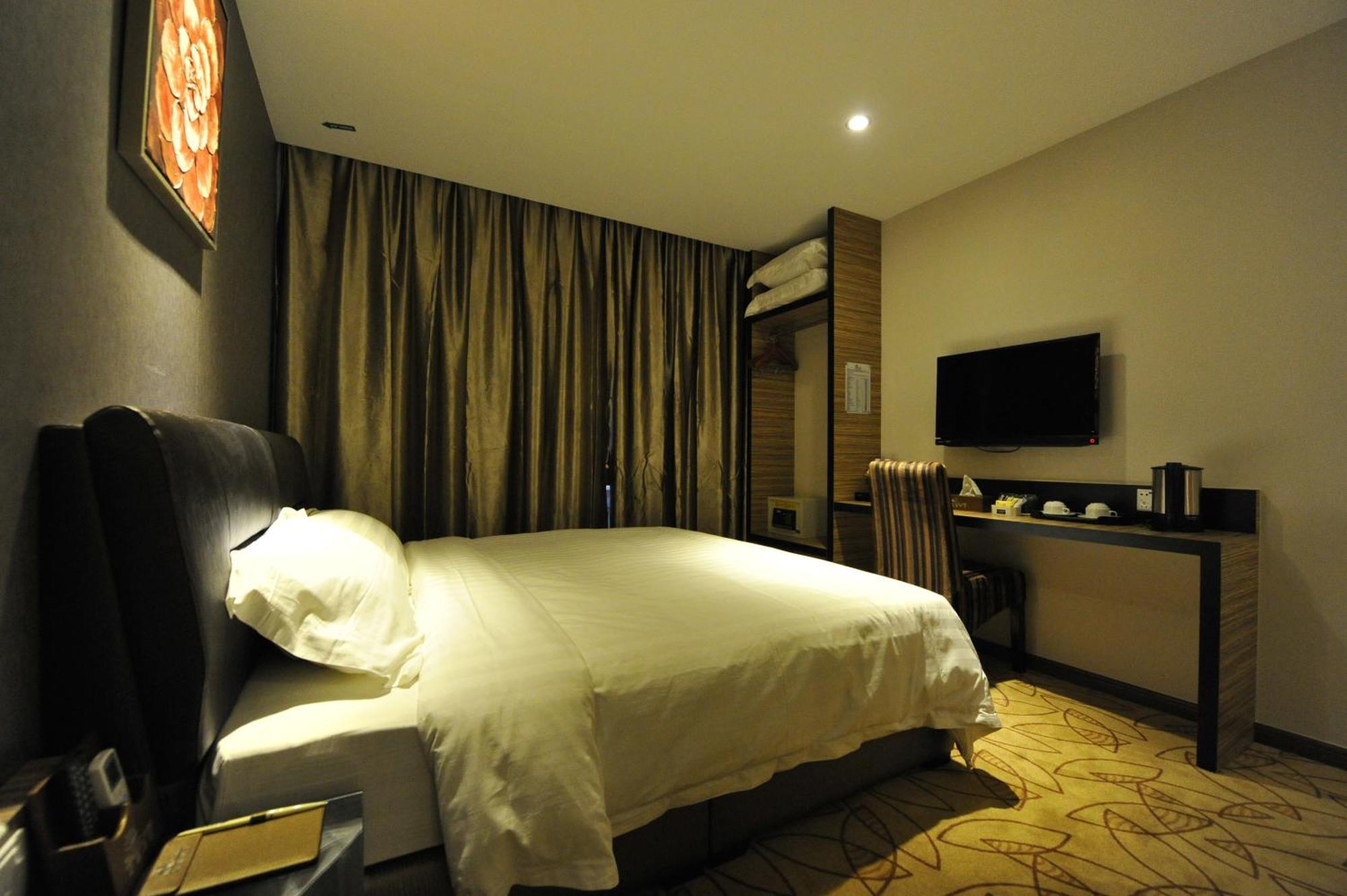 Milano Hotel Keluang Ngoại thất bức ảnh
